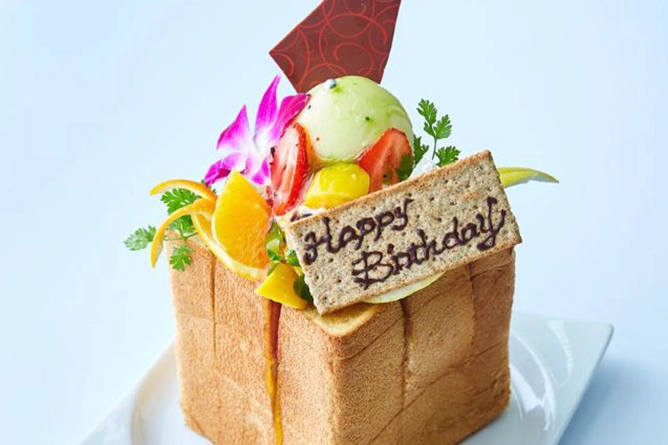 誕生日・記念日の方にオリジナルデザート「ハニトー」をプレゼント