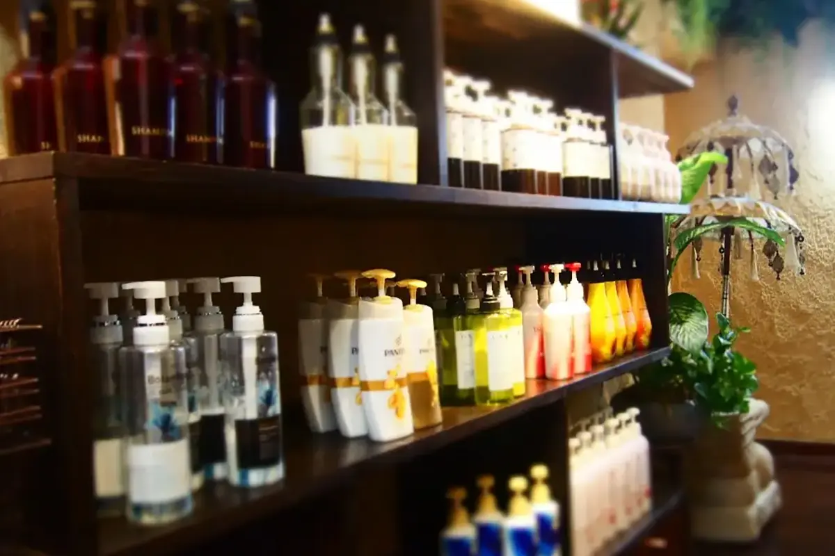 Variety of shampoo and amenities