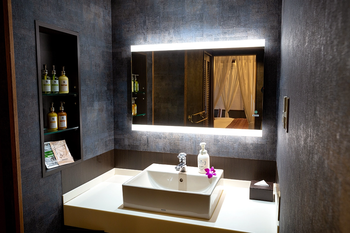 Stylish and relaxing washroom