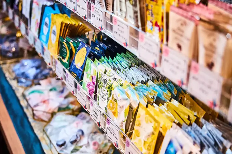 Variety of shampoo and amenities
