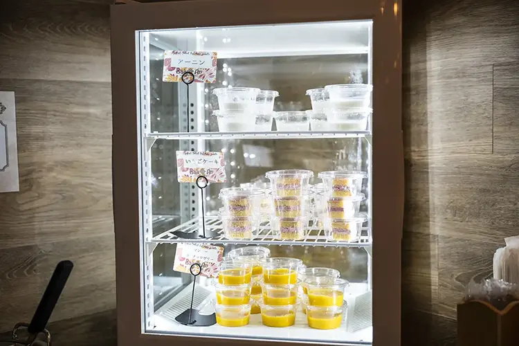 Free seasonal dessert