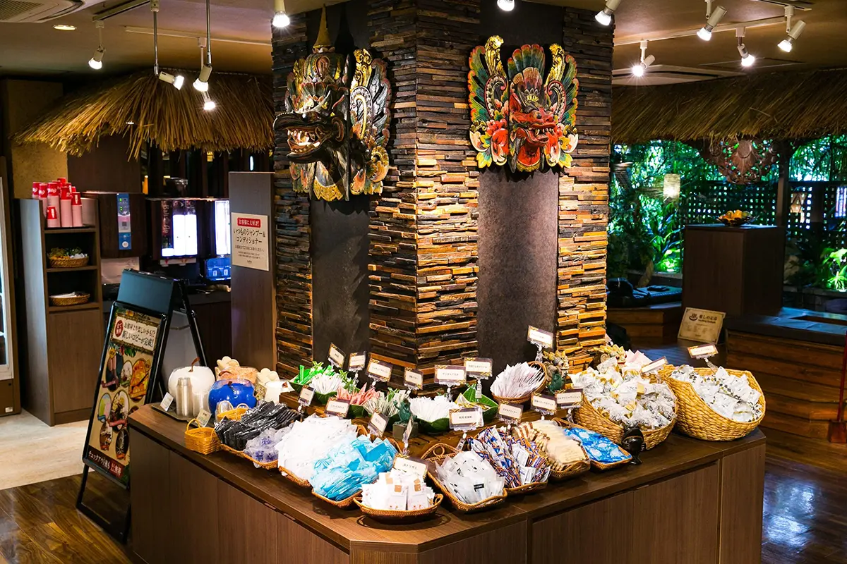 Variety of shampoo and amenities